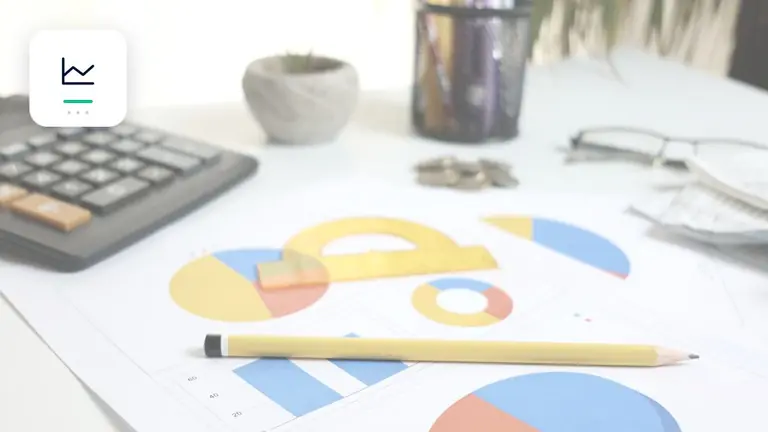 Financial metrics, charts and a calculator with clear performance chart – editorial image for “Business debt collection 2026: key trends for CFOs and management teams”.