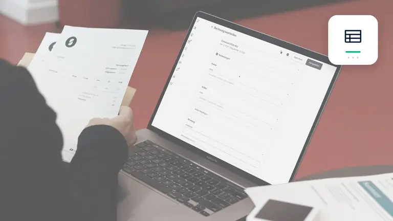 Conciliación de una factura con datos contables digitales con tabla estructurada de partidas abiertas – imagen editorial para «Partidas abiertas estructura correcta de la lista: campos obligatorios y datos adicionales…
